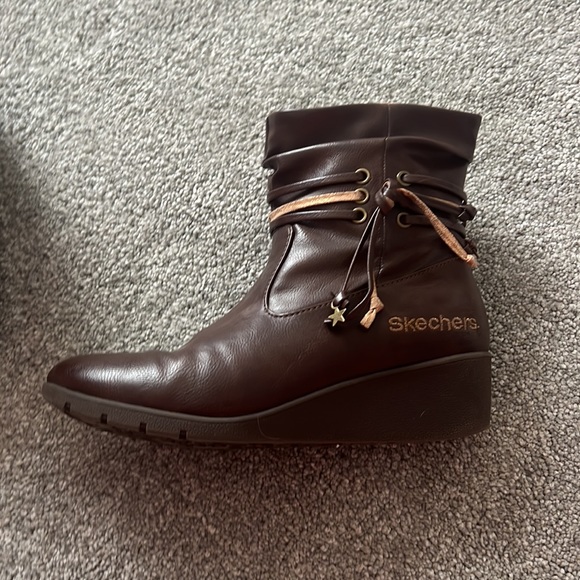 Sketcher Brown Leather Boots - Picture 2 of 3